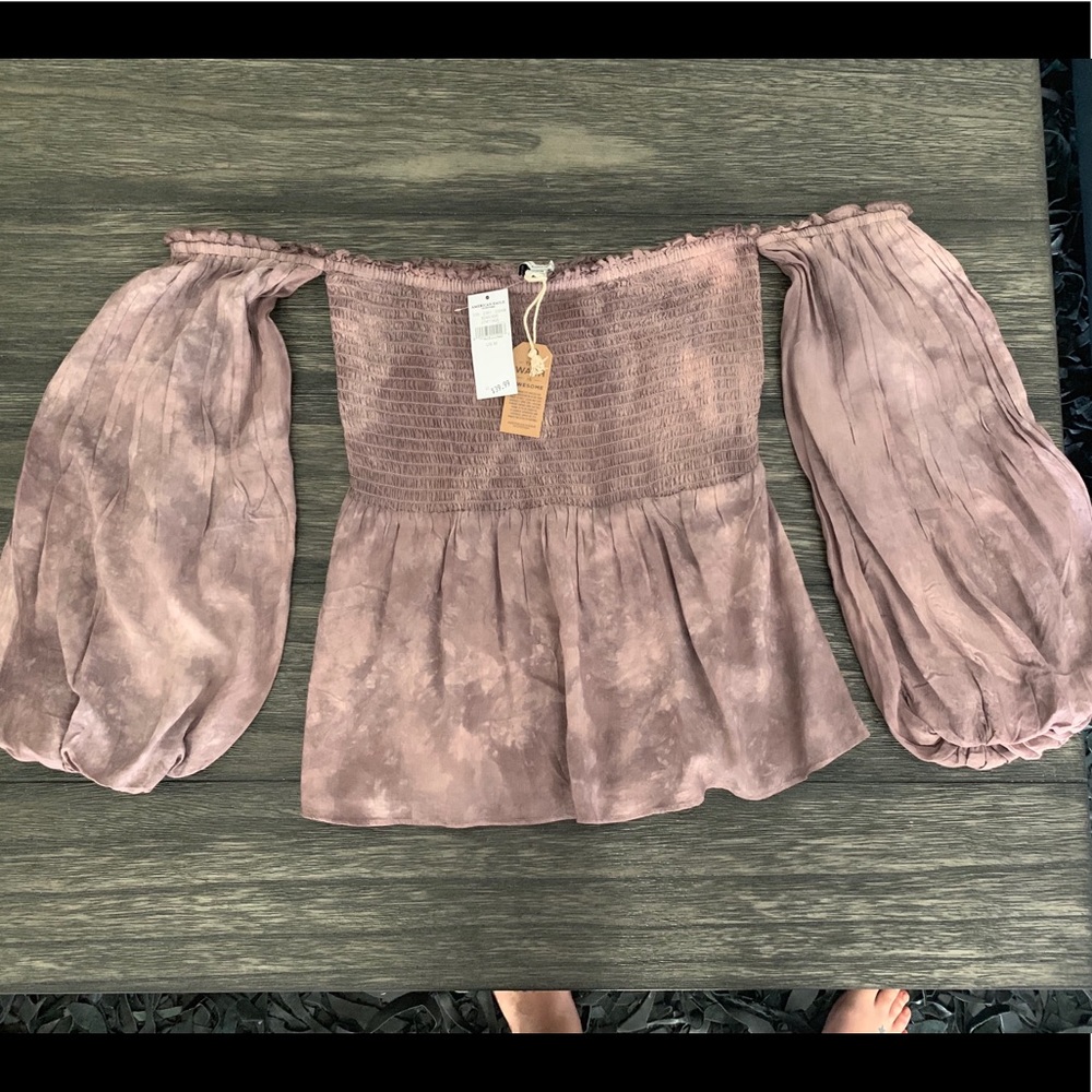 Off shoulder American Eagle distressed top